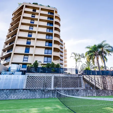Hillcrest Apartment Hotel-3